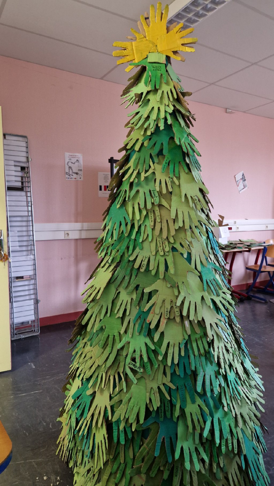 Mon beau sapin, roi du collège ♪